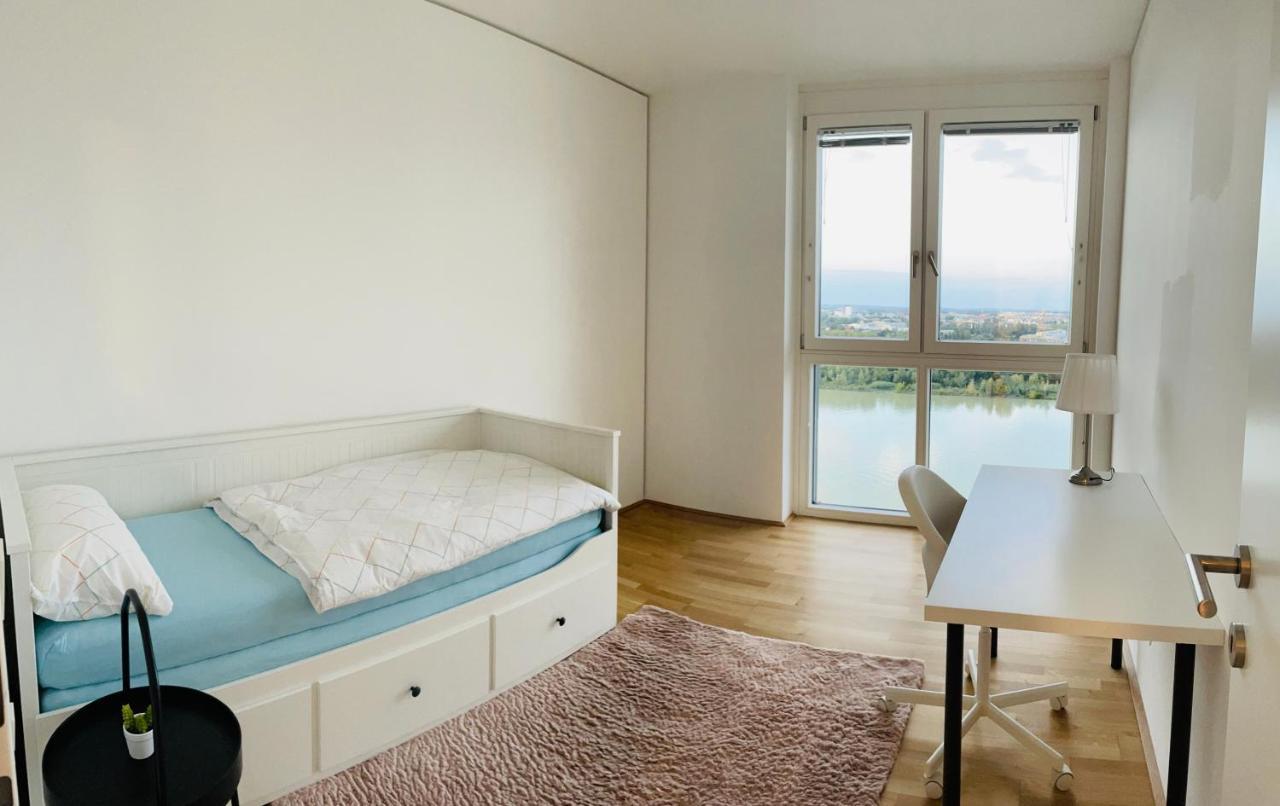 Luxury Waterfront Sky Residence Βιέννη Εξωτερικό φωτογραφία