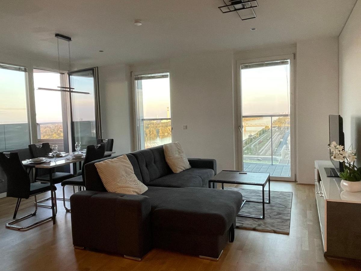Luxury Waterfront Sky Residence Βιέννη Εξωτερικό φωτογραφία