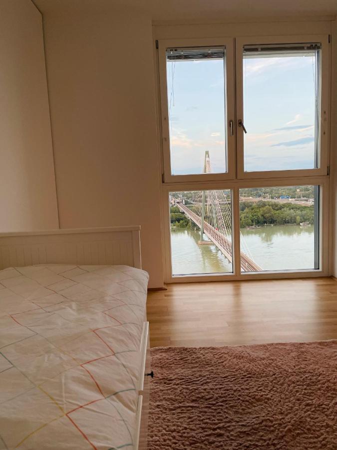 Luxury Waterfront Sky Residence Βιέννη Εξωτερικό φωτογραφία
